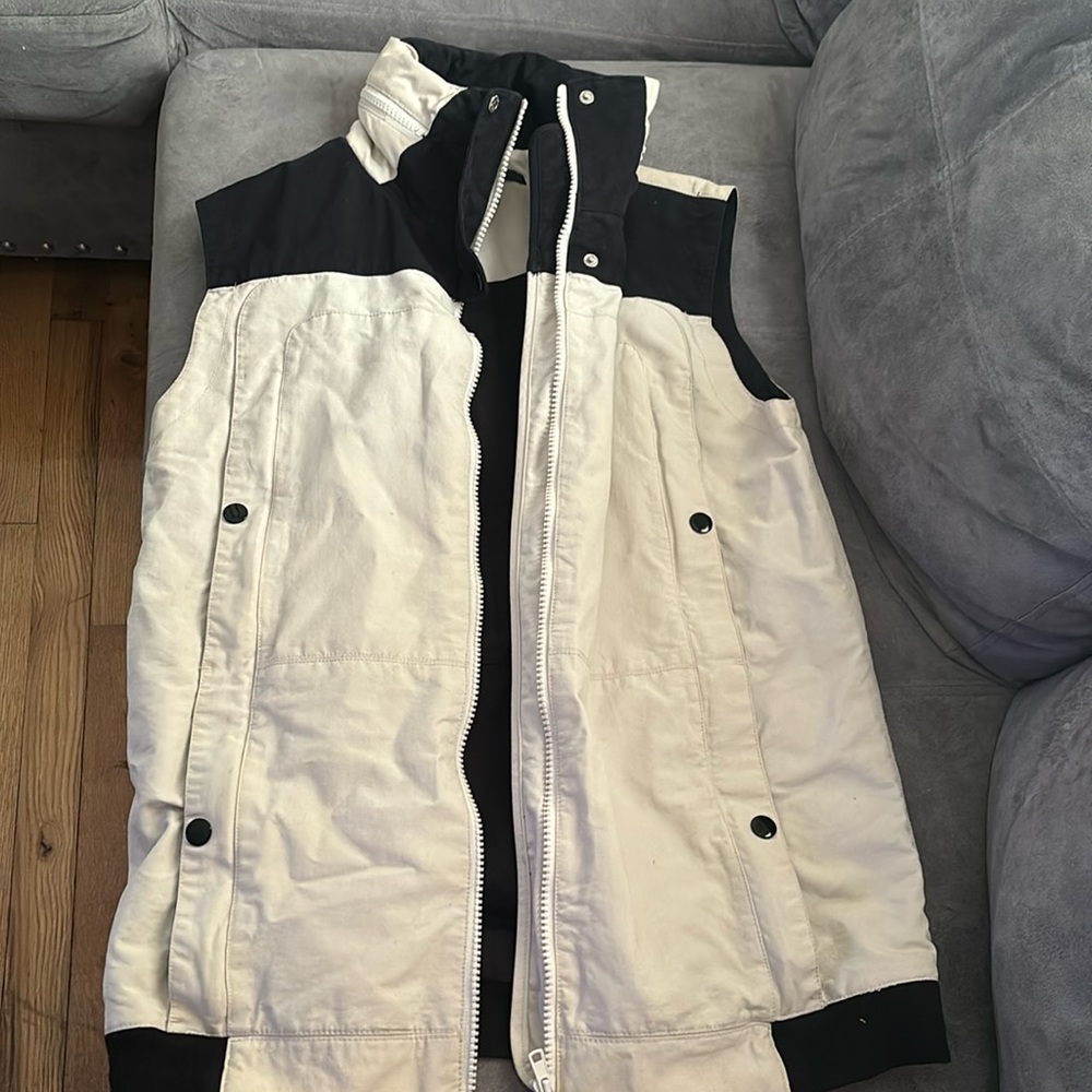 Marc Jacob’s Oversized Vest - Medium - new condition 🤍